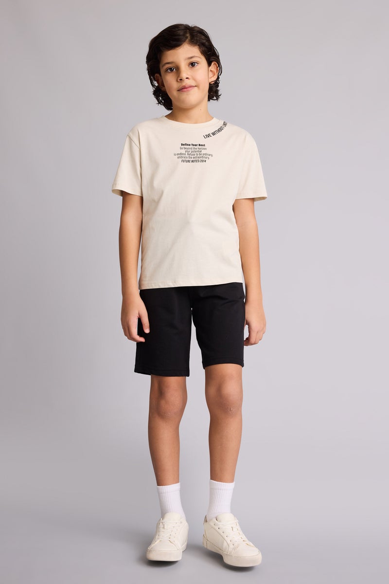 ديفاكتو شورت اولادي قماش خفيف قصة عادية - Image 1